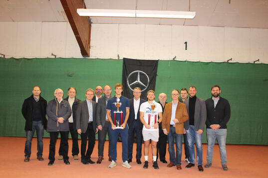Siegerbild 2020 mit Ehrengästen und Turnierleitung